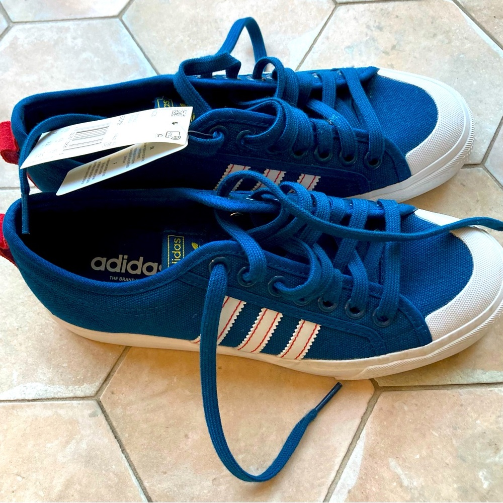 Nizza Addidas Never Worn Sneakers, Boys Size 6.5